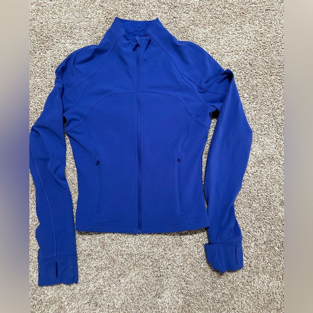 Blue lululemon cropped define jacket size 6!!!